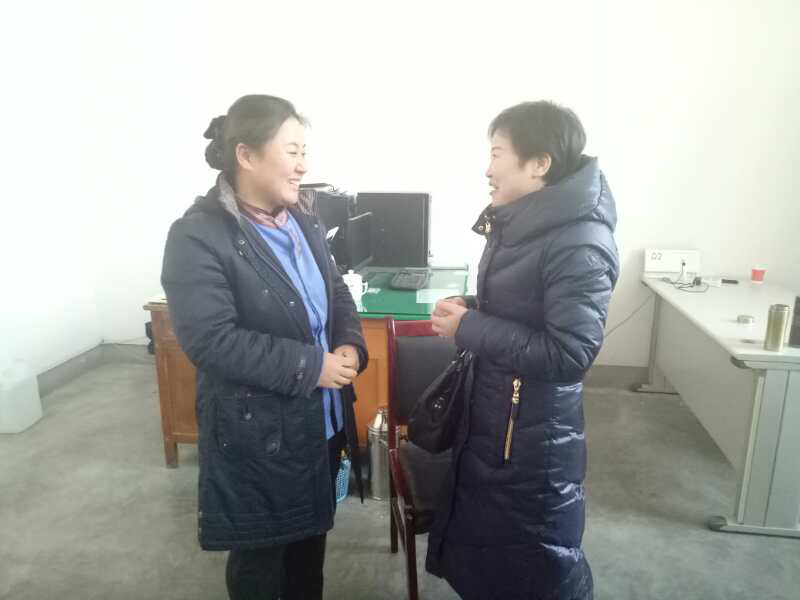 歷下區總工會(huì )、濟南市及歷下區兩級勞動(dòng)模范走訪(fǎng)慰問(wèn)我公司特困職工