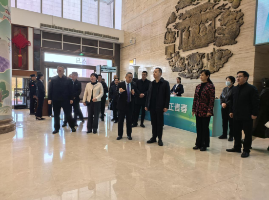 歷下區(qū)人大常委會蒞臨連心物業(yè)服務(wù)項(xiàng)目調(diào)研企業(yè)發(fā)展情況